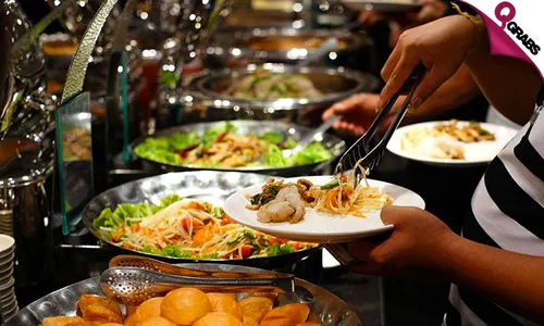 Business Lunch Buffet at Saraya Corniche Hotel!
